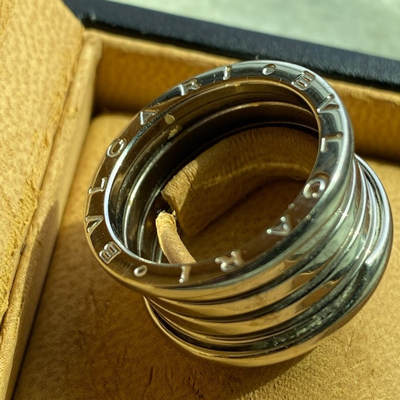 FABULOUS  BULGARI 18KT WHITE GOLD B.ZERO1 RING - Picture 8 of 14